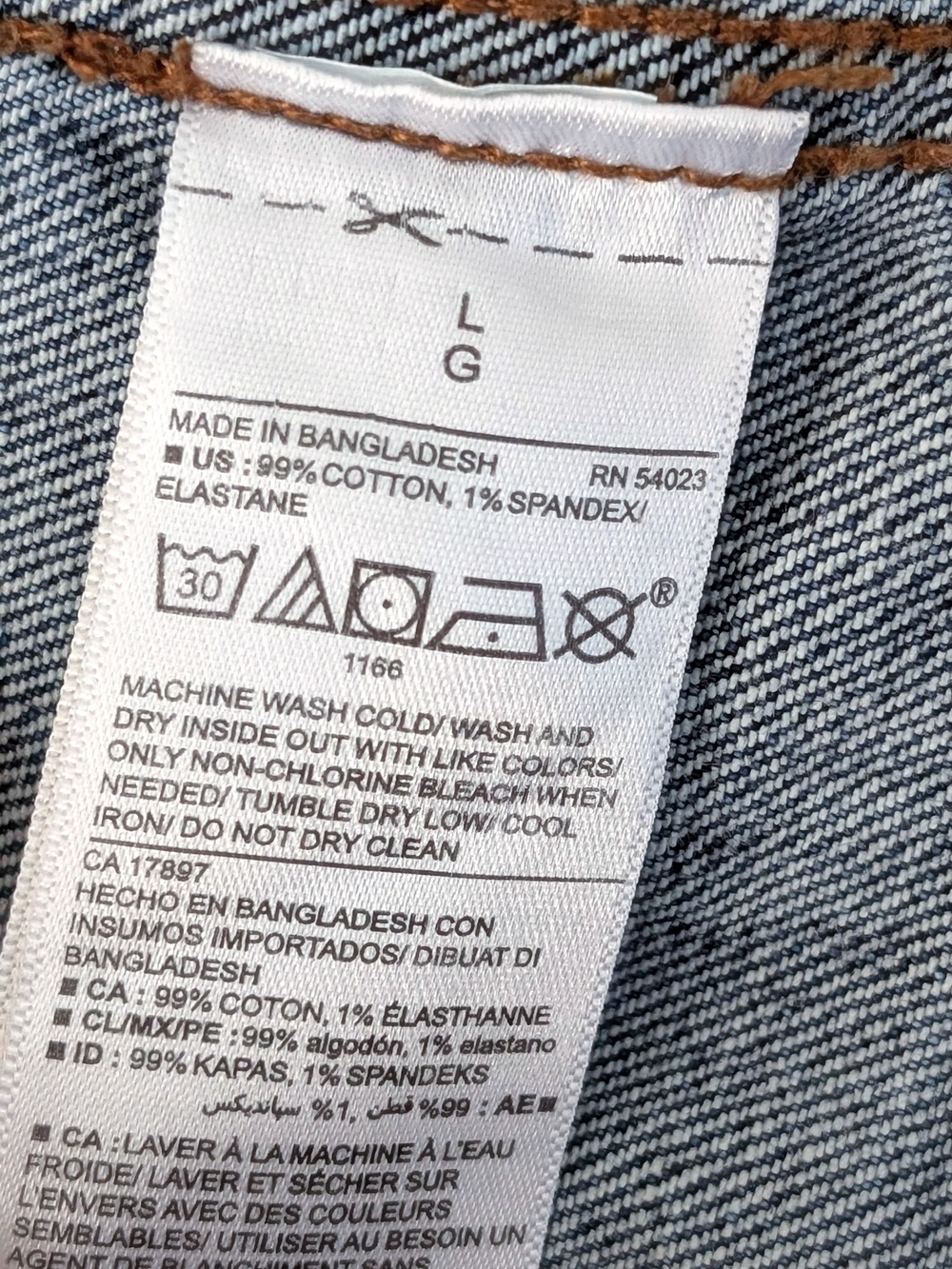 Old Navy Classic Denim Jacket, Medium Wash, Blue Jean, Size Large - Picture 5 of 5